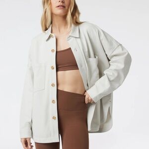 Vuori Womens Mackenzie Cream Over Shirt Jacket Shacket Shirtjac Button XS/S